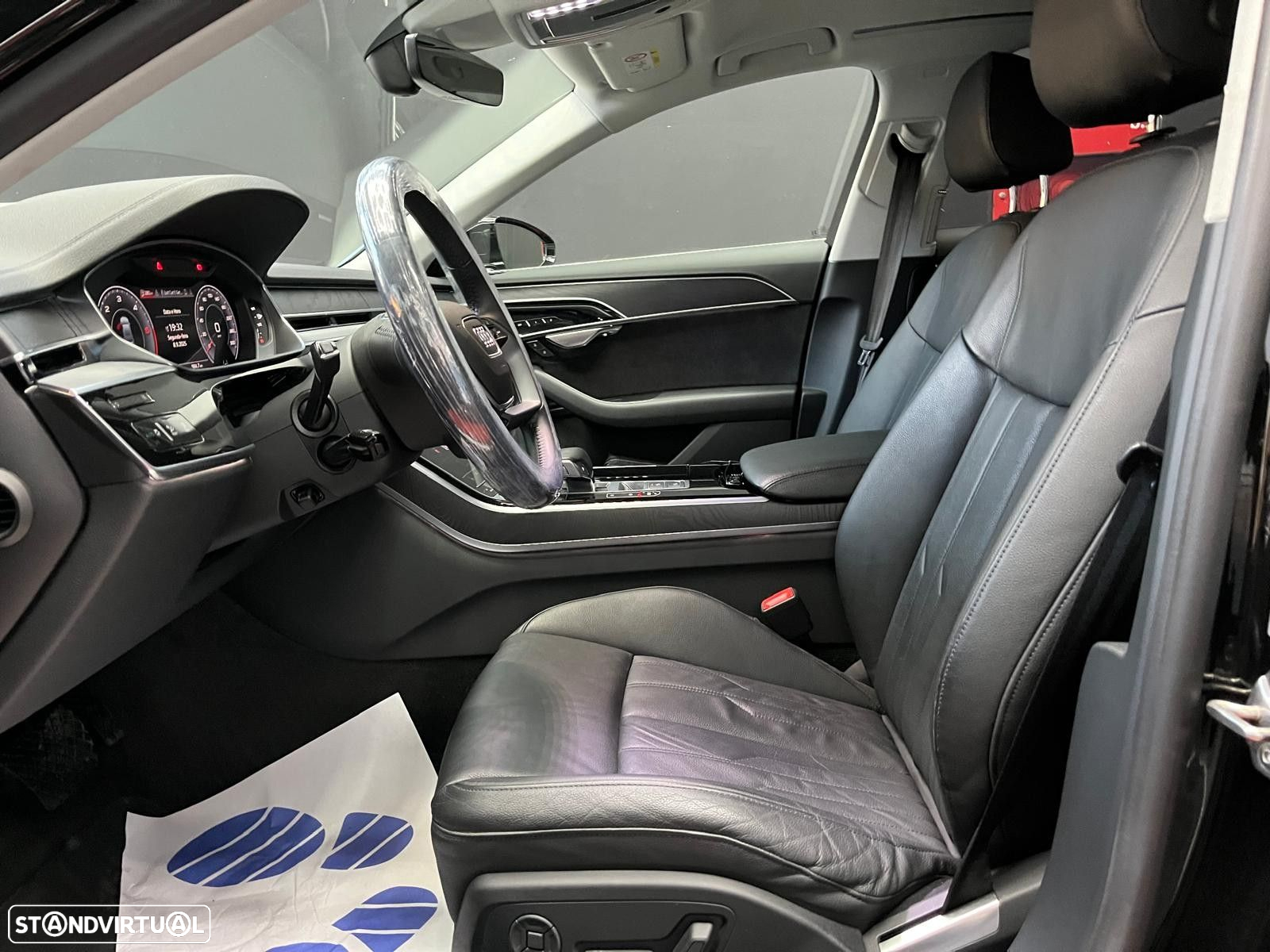 Audi A8 3.0 TDI V6 quattro Tiptronic Longo - 26