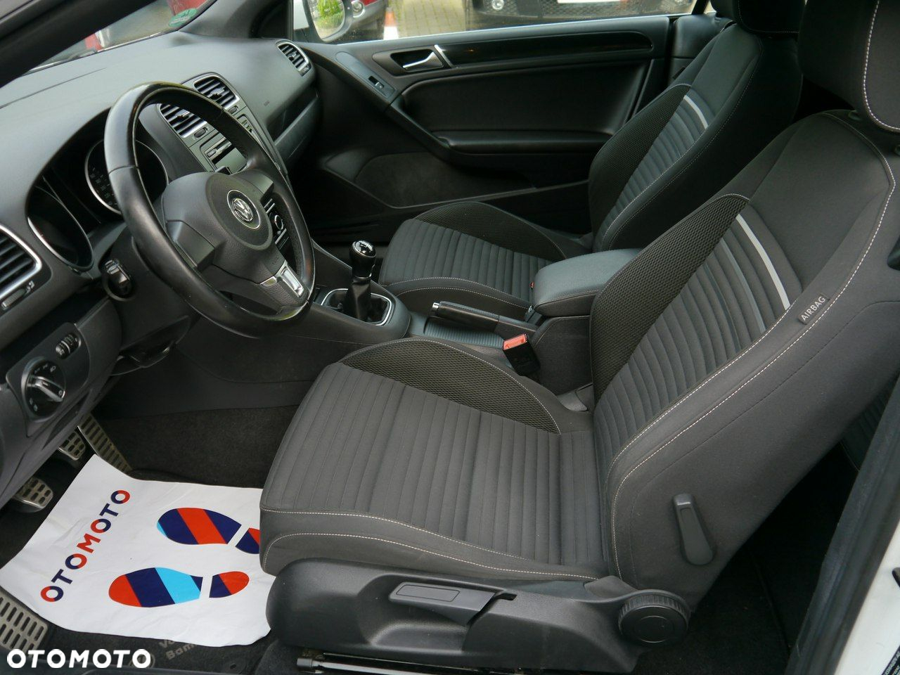 Volkswagen Golf VI 1.2 TSI Comfortline - 28