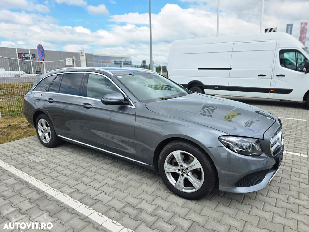 Mercedes-Benz E 220 d 9G-TRONIC Exclusive - 4
