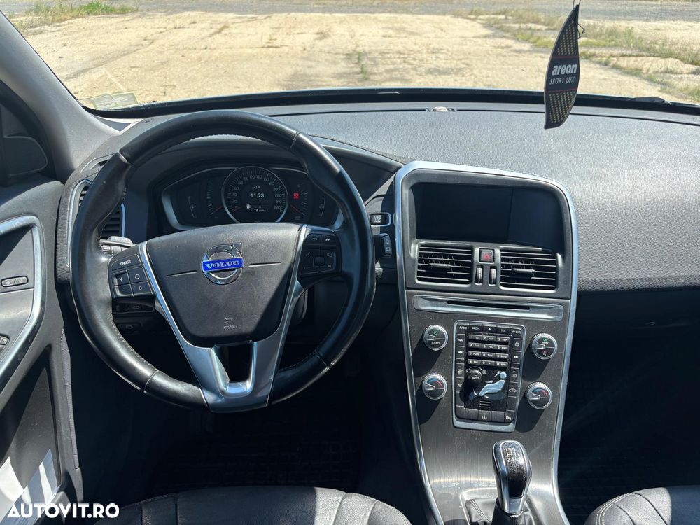 Volvo XC 60 D4 VEA Start-Stop Momentum - 12