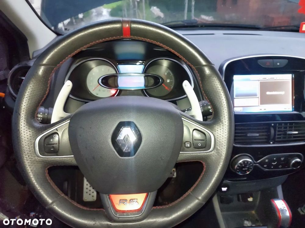 Renault Clio 1.6 R.S 200 EDC EU6 - 8