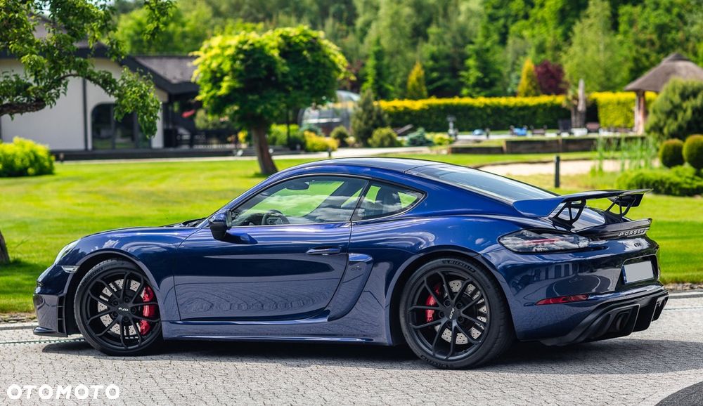 Porsche 718 Cayman GPF GT4 - 18