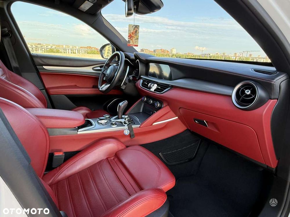 Alfa Romeo Stelvio 2.0 Turbo First Edition Q4 - 15
