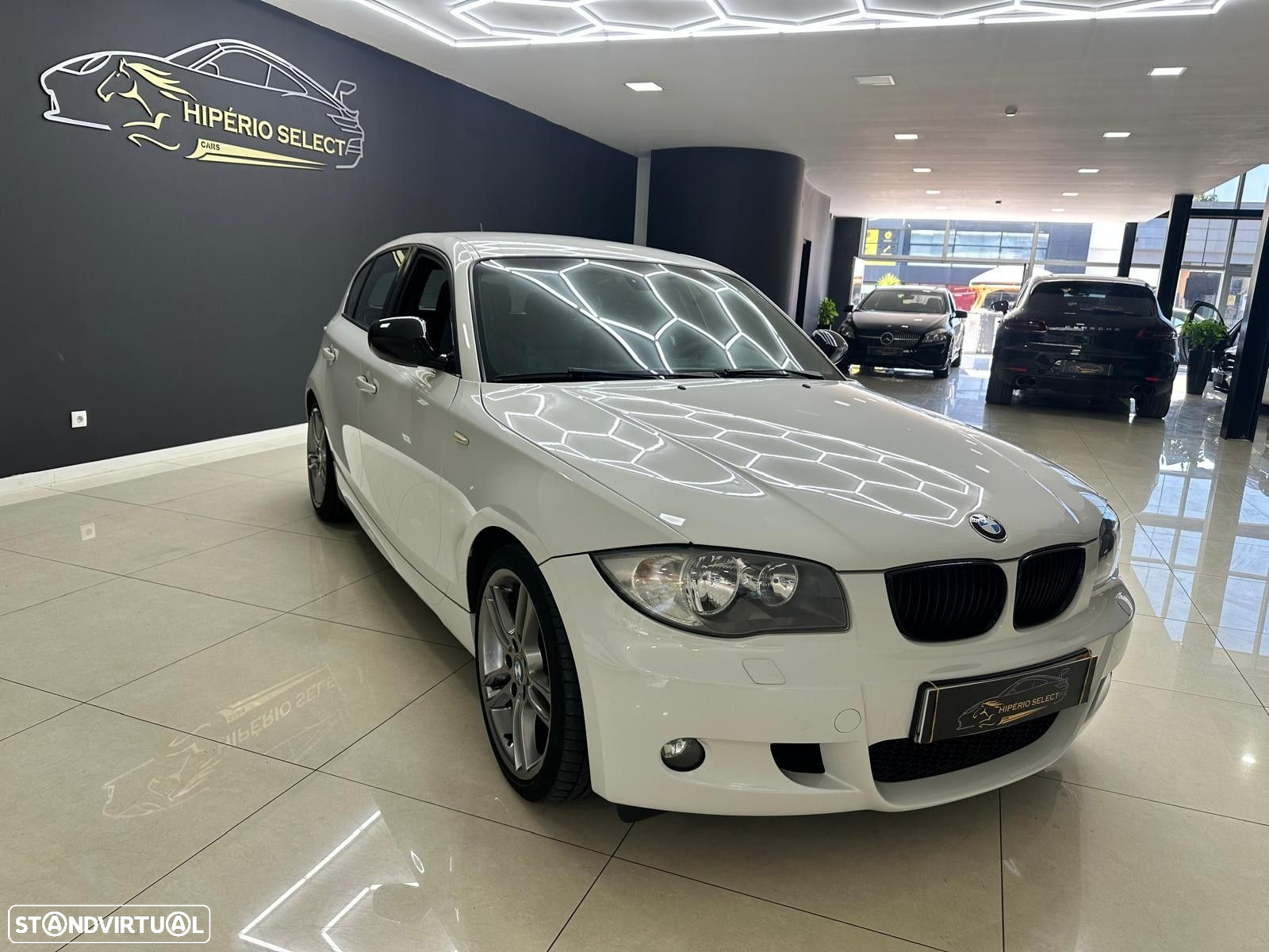 BMW 118 d Pack M - 3
