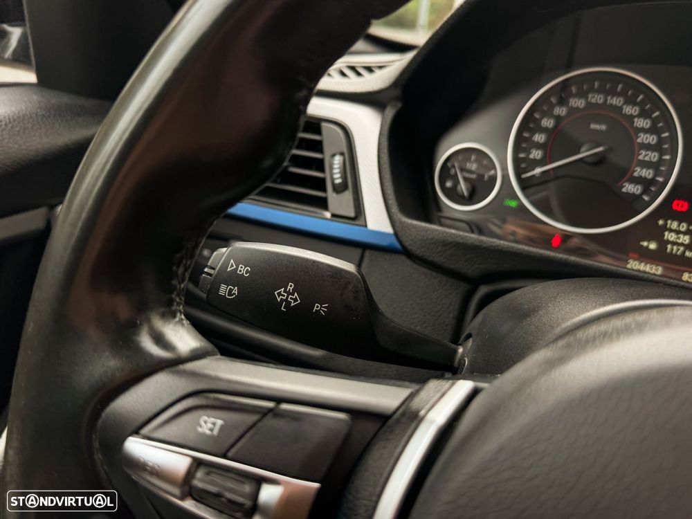 BMW 320 d Touring Pack M - 42