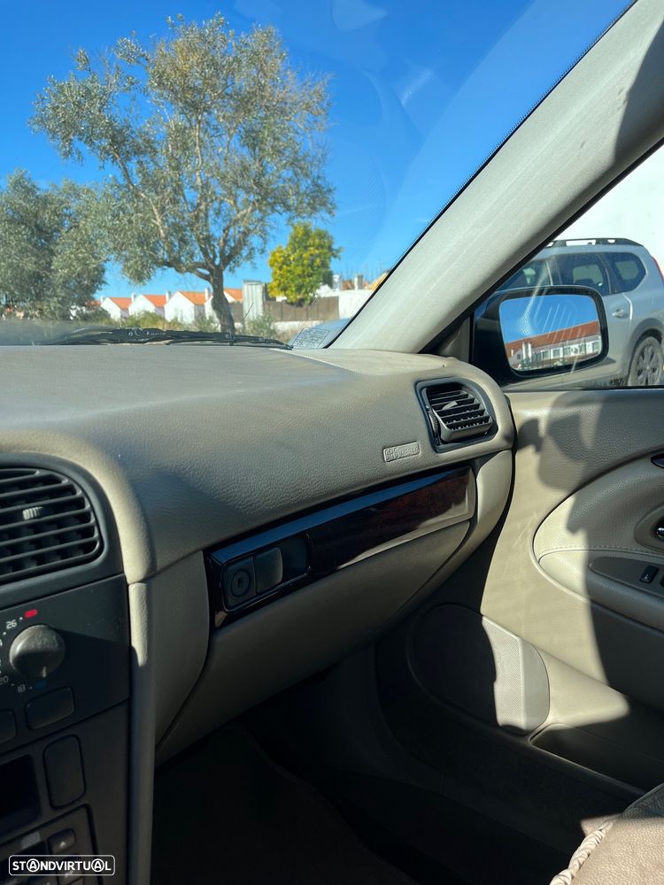 Volvo V40 1.9 D CR - 11