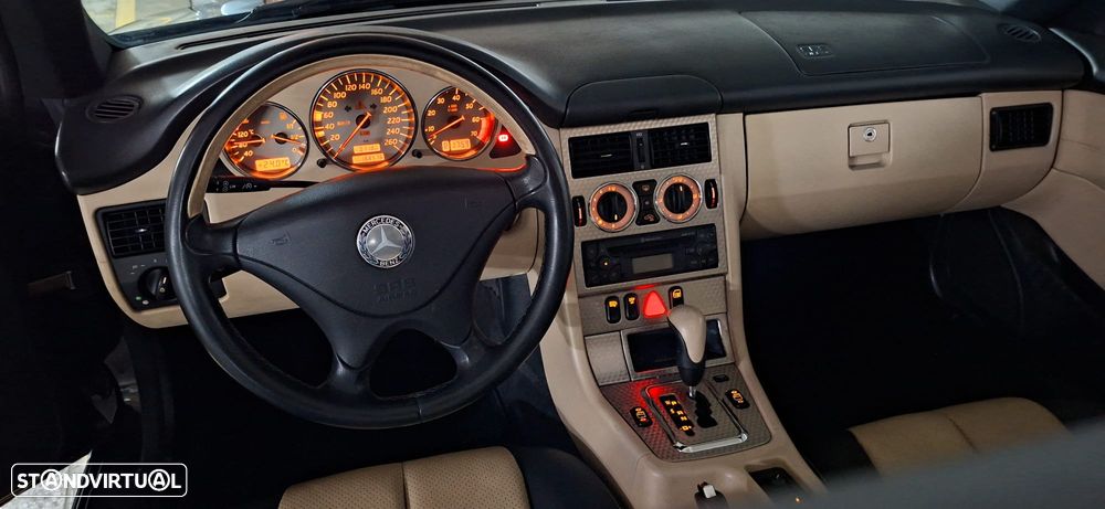 Mercedes-Benz SLK 320 - 2