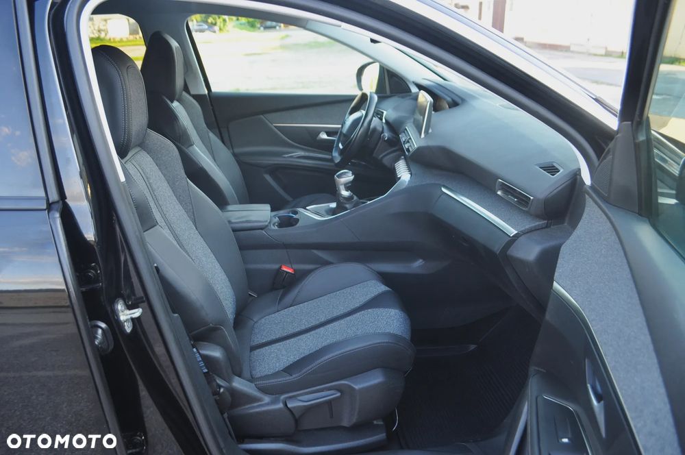Peugeot 3008 PureTech 130 Style - 29