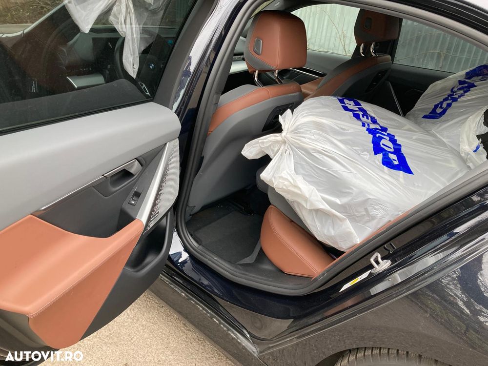 BMW Seria 5 520d xDrive Aut. - 17