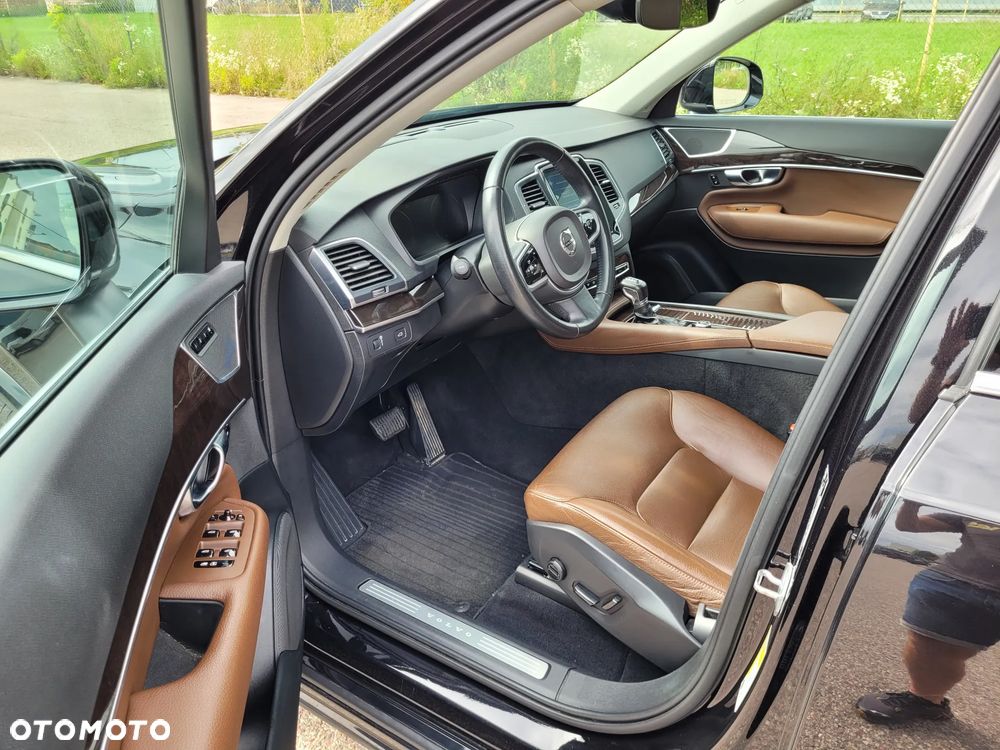 Volvo XC 90 - 10