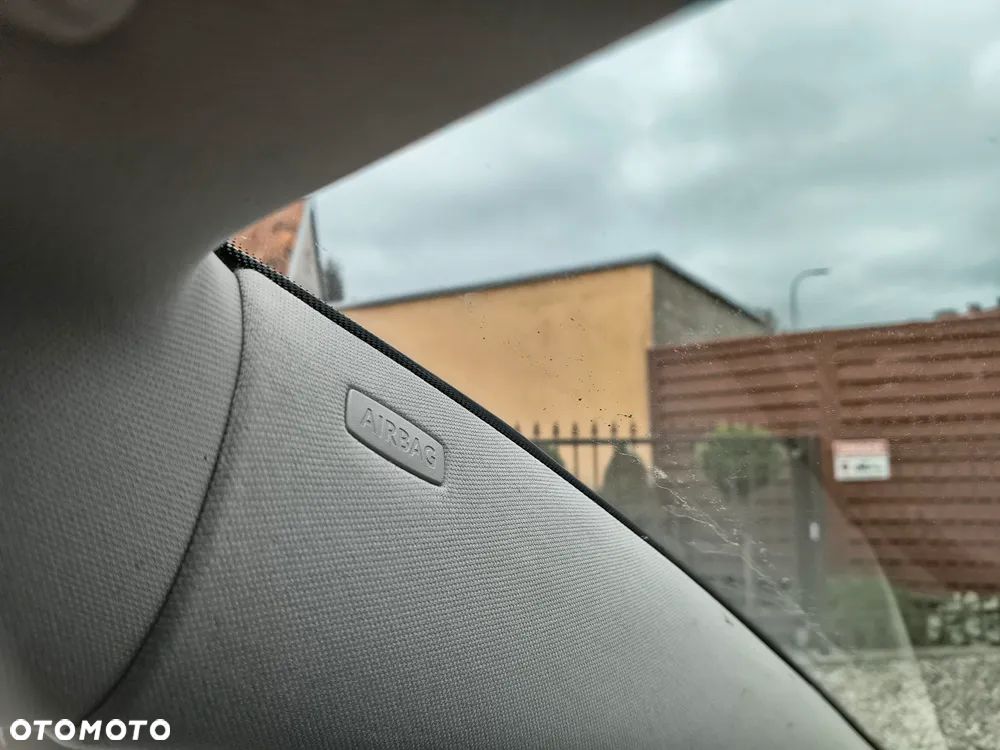 Volkswagen Passat 2.0 TDI DPF Comfortline - 33
