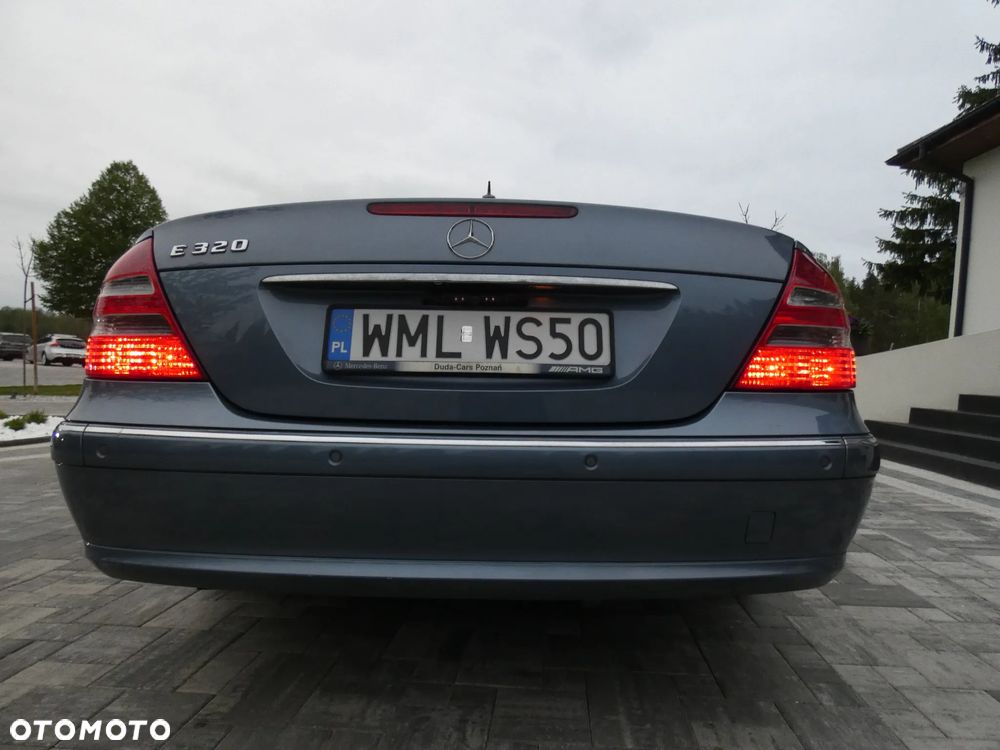 Mercedes-Benz Klasa E 320 T Avantgarde - 10