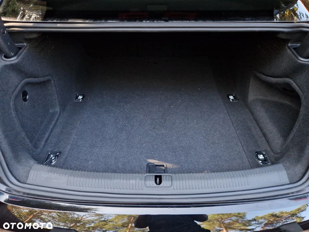 Audi A4 Limousine 35 TFSI mHEV S Line S tronic - 26