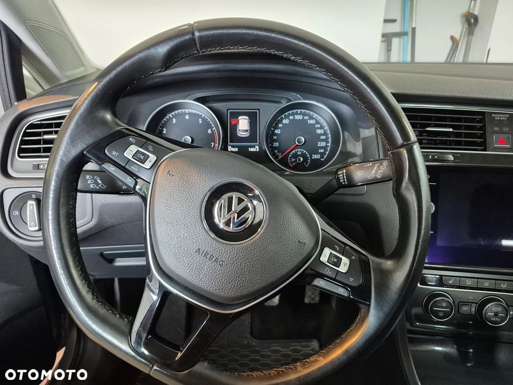 Volkswagen Golf 1.0 TSI BMT Comfortline - 8