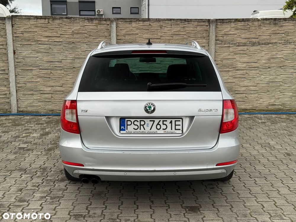 Skoda Superb 1.8 TSI Elegance DSG - 8