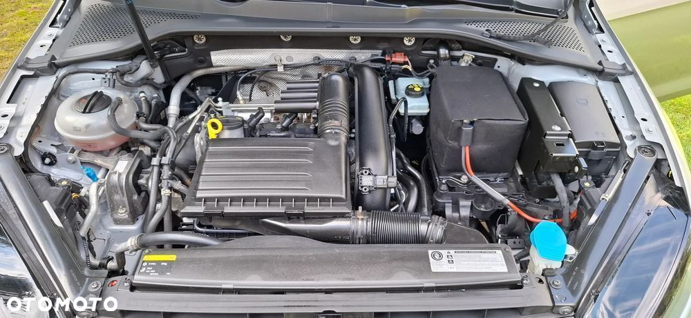 Volkswagen Golf VII 1.4 TSI BMT Highline - 16