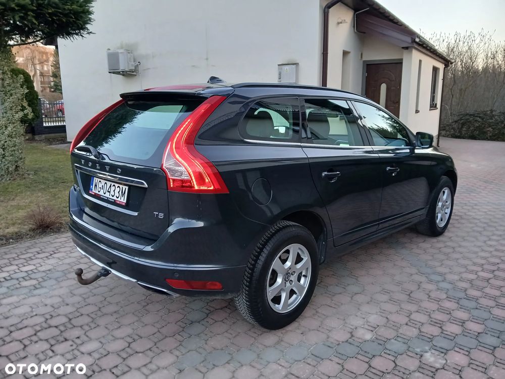Volvo XC 60 T5 Geartronic Summum - 10