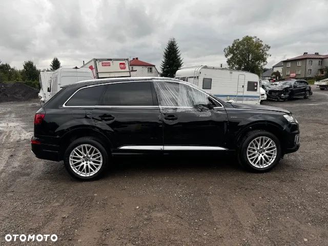 Audi Q7 e-tron 3.0 TDI Quattro Tiptr - 4