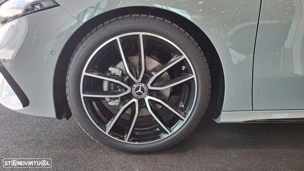 Mercedes-Benz A 180 d - 18