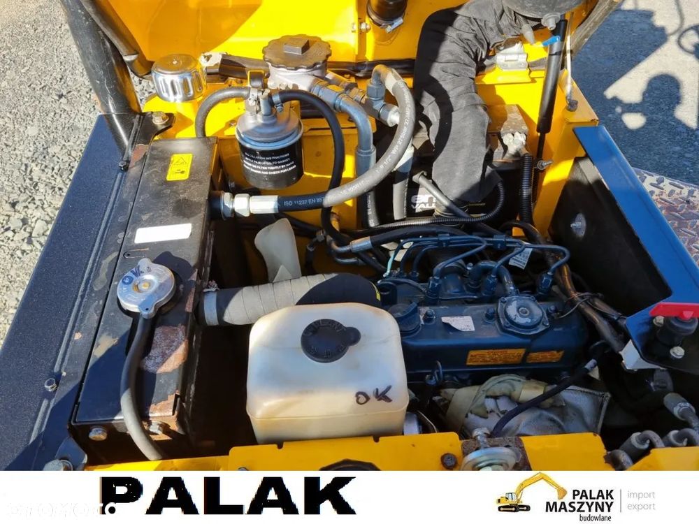 JCB 1 THT - 12