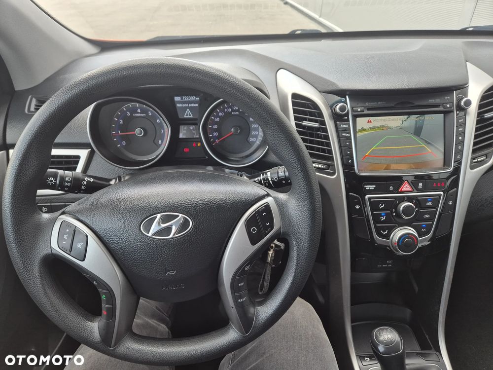 Hyundai i30 blue 1.4 Style - 28