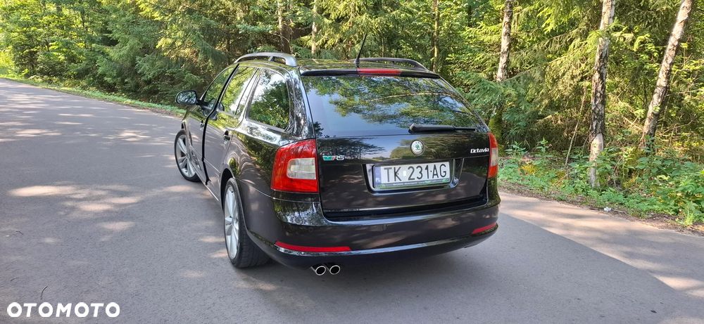 Skoda Octavia 2011 photo 4