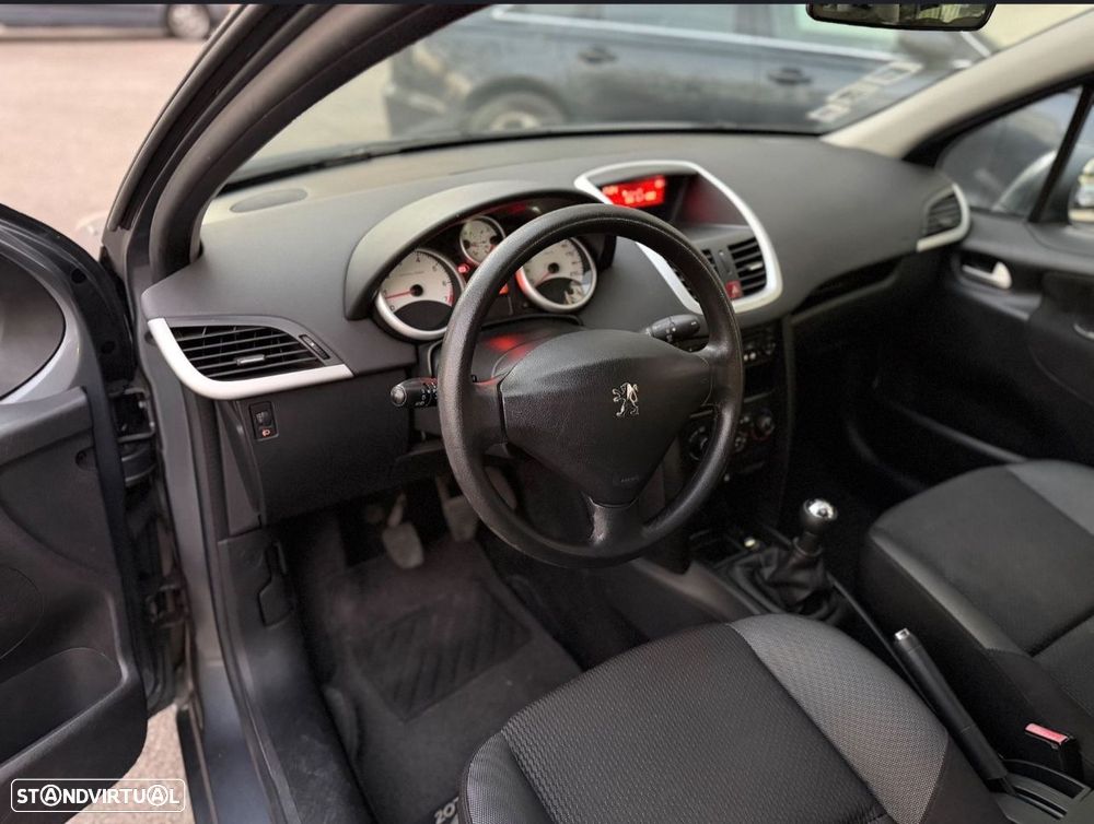 Peugeot 207 1.4 16V Active - 3