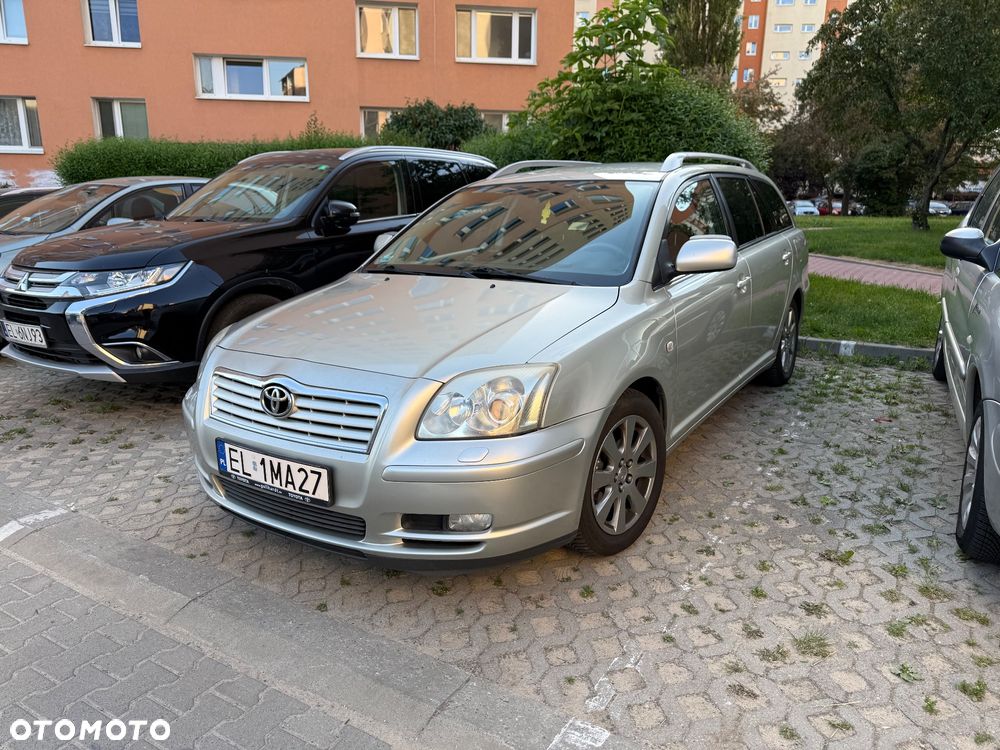 Toyota Avensis 1.8 VVT-i Sol - 2