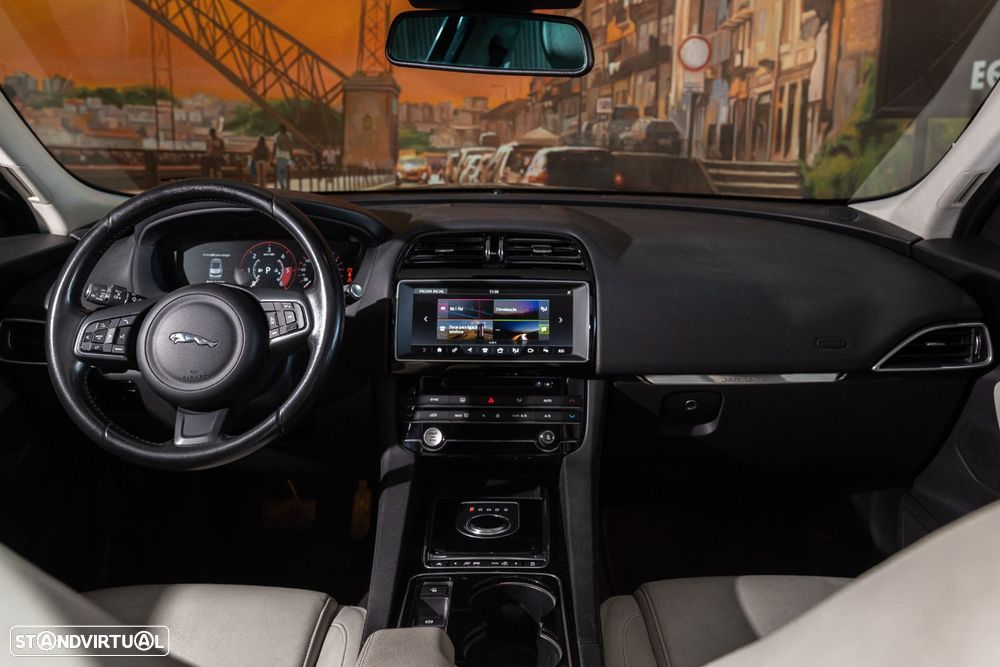 Jaguar F-Pace 3.0 TDV6 Prestige AWD Aut. - 13