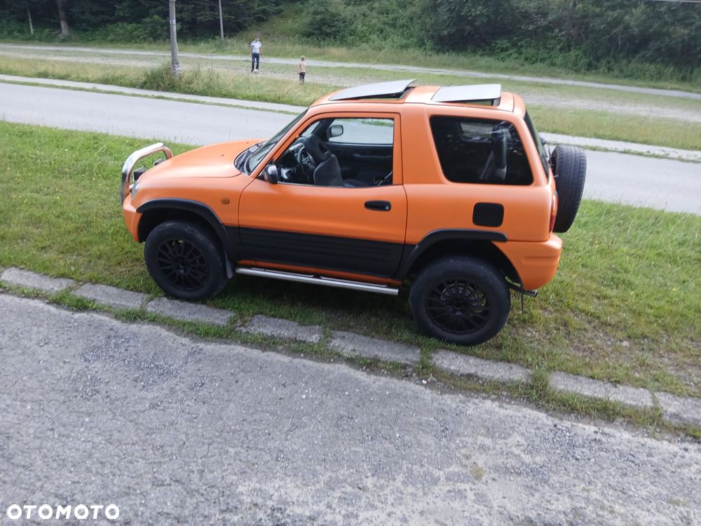 Toyota RAV4 2.0 - 1