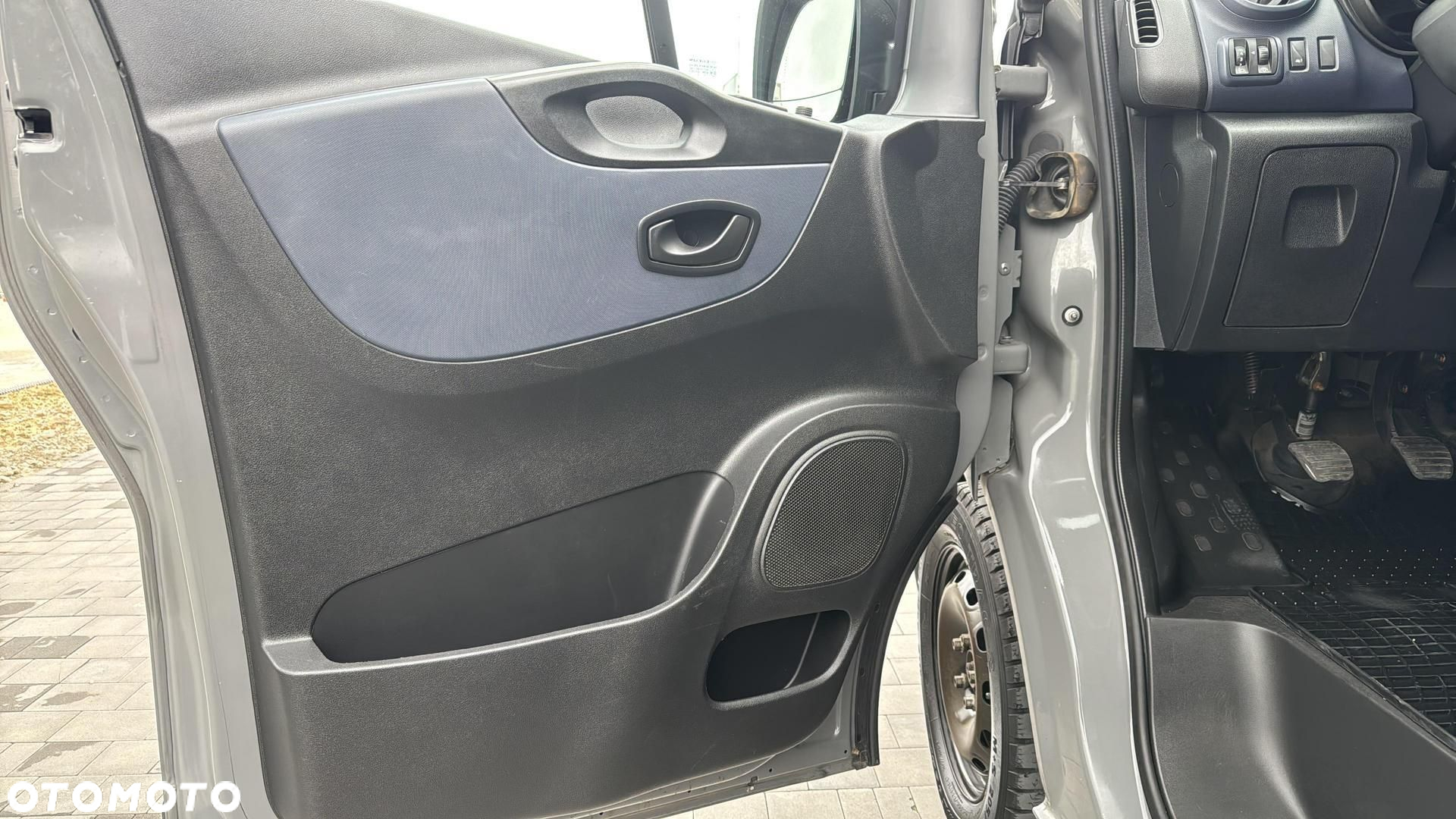 Opel vivaro - 12