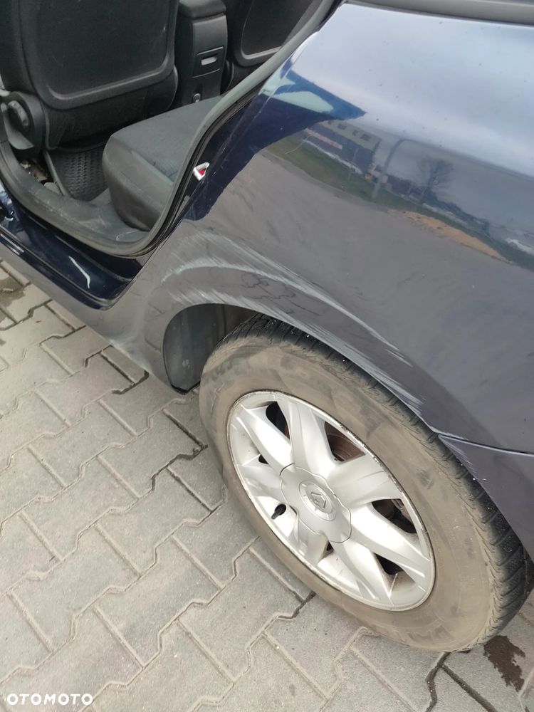 Renault Laguna 2.0 DCi Authentique - 6