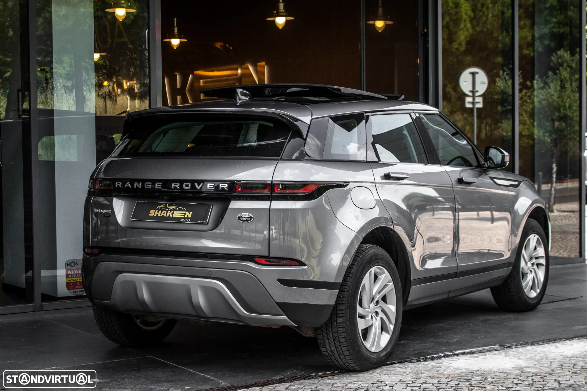 Land Rover Range Rover Evoque 2.0 D240 AWD Auto - 4