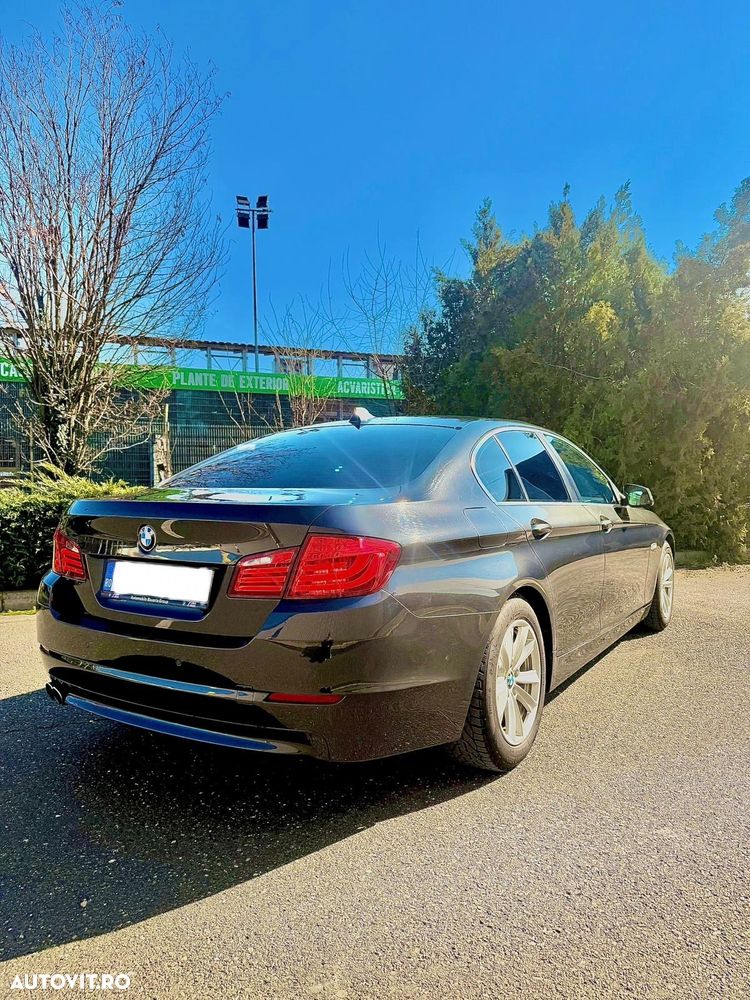 BMW Seria 5 520d Aut. - 4