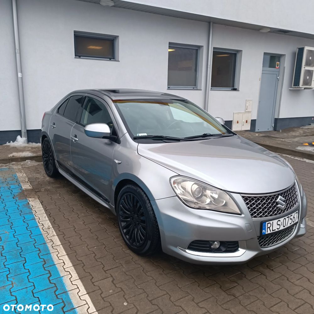 Suzuki Kizashi 2.4 Sport 4WD CVT - 8