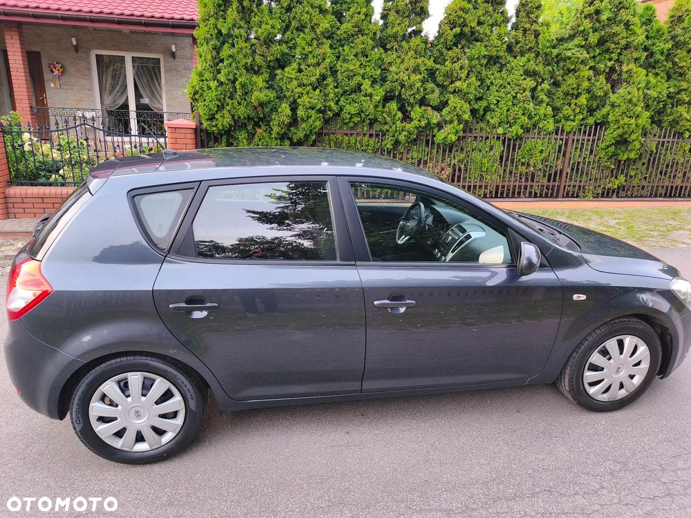 Kia Ceed 1.4 CVVT LX Basis - 20