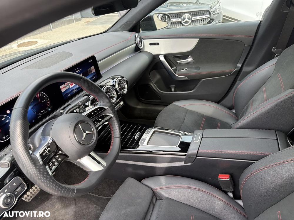 Mercedes-Benz CLA 250 e Coupe - 11