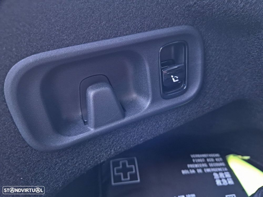 Mercedes-Benz C 300 de AMG Line - 25