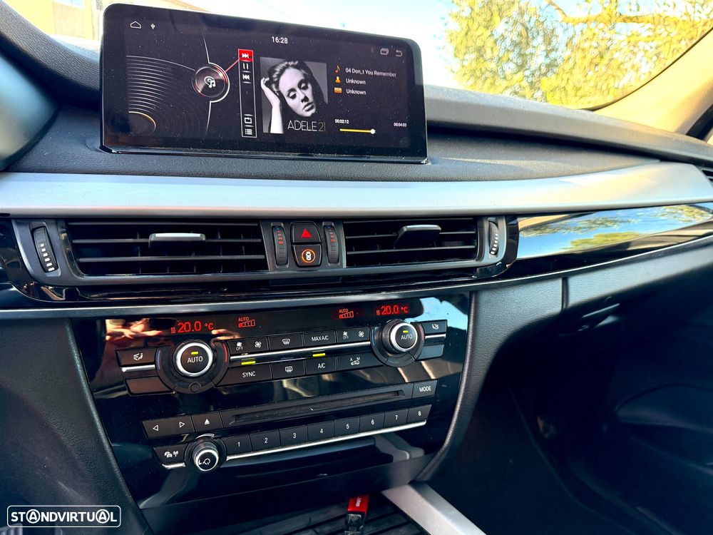 BMW X5 25 d sDrive Comfort 7L - 9