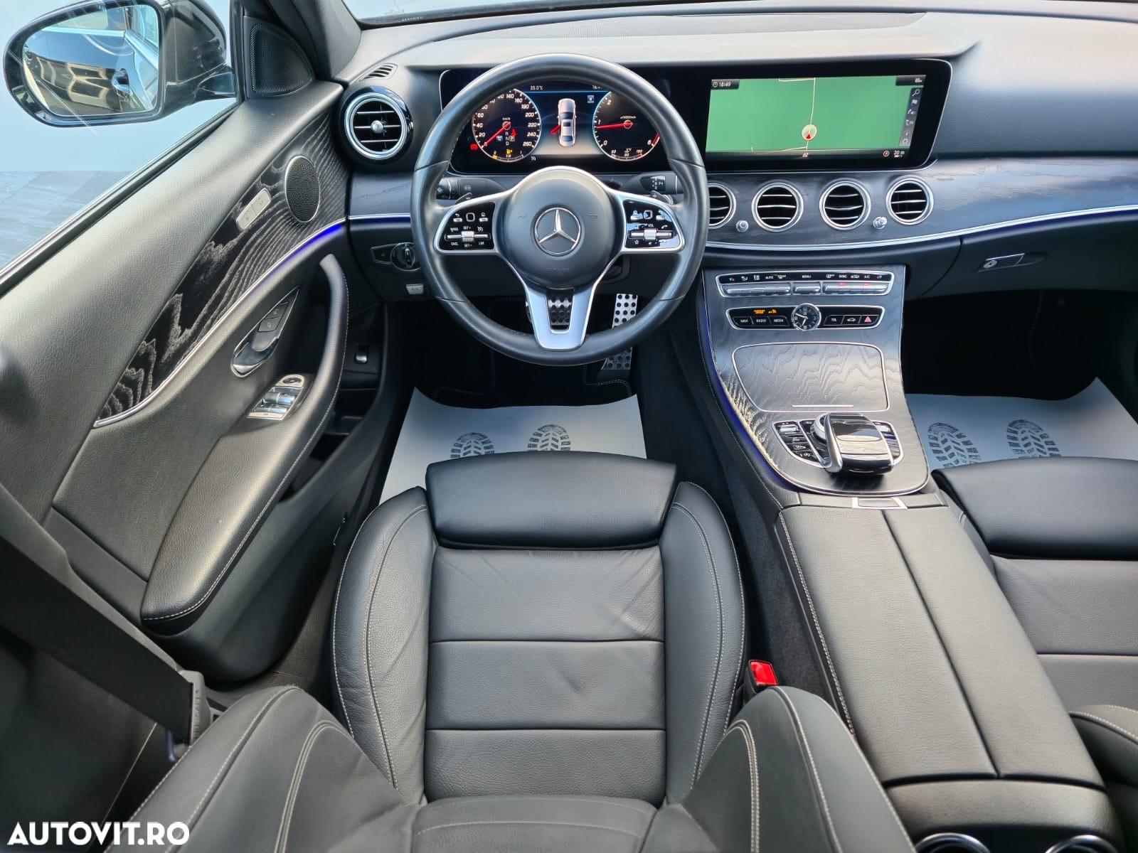 Mercedes-Benz E 220 d 9G-TRONIC Exclusive - 31