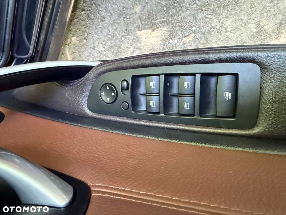 BMW Seria 1 118i Edition Sport - 22