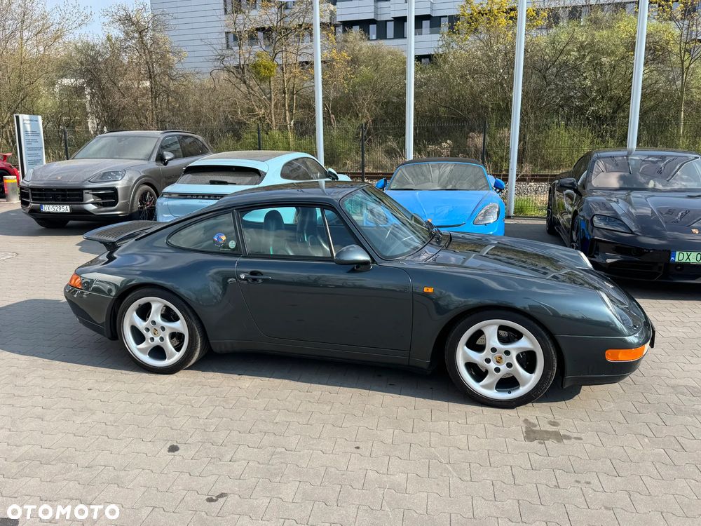 Porsche 911 Carrera - 8