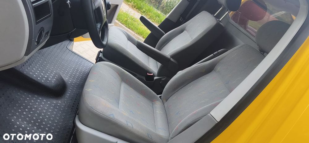 Volkswagen TRANSPORTER T5 - 25