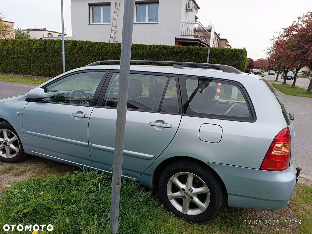 Toyota Corolla 2.0 D-4D Sol - 5