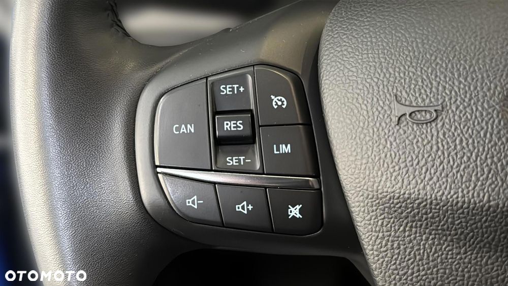 Ford Focus 1.0 EcoBoost mHEV Titanium X - 26