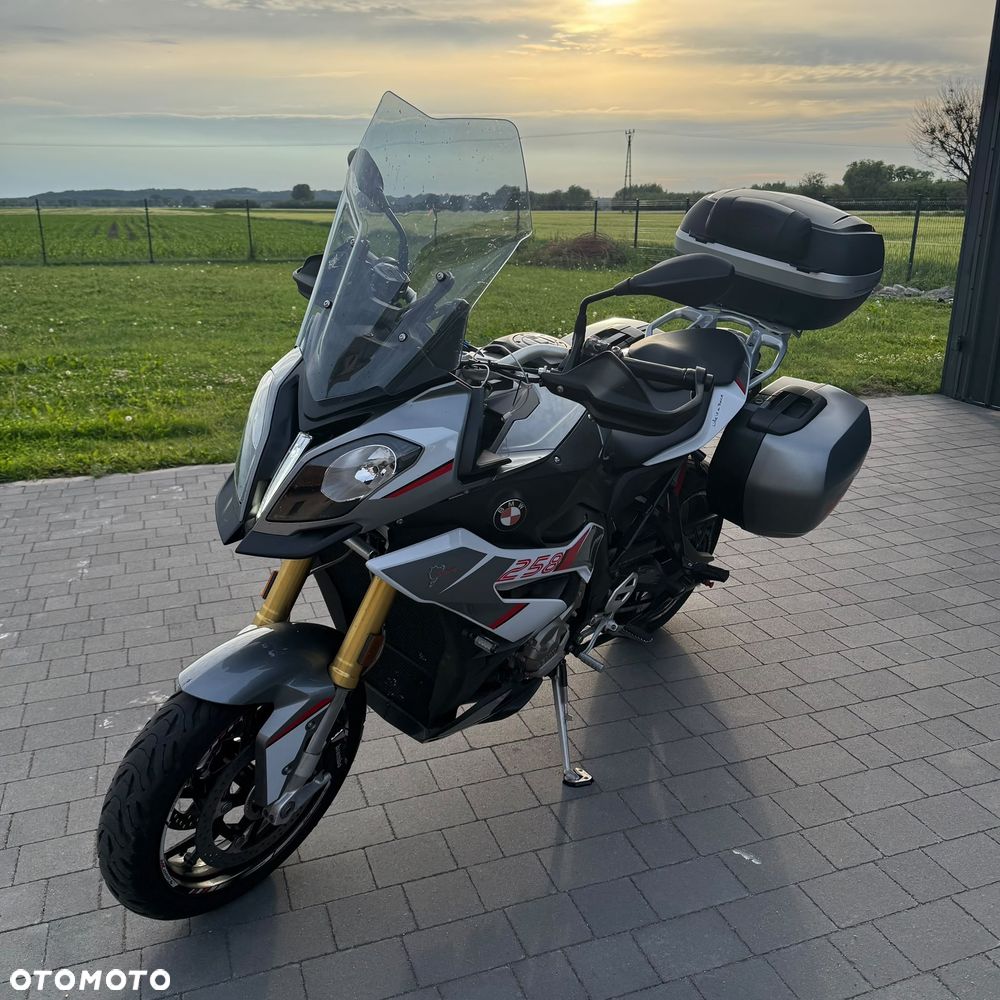 BMW XR - 4