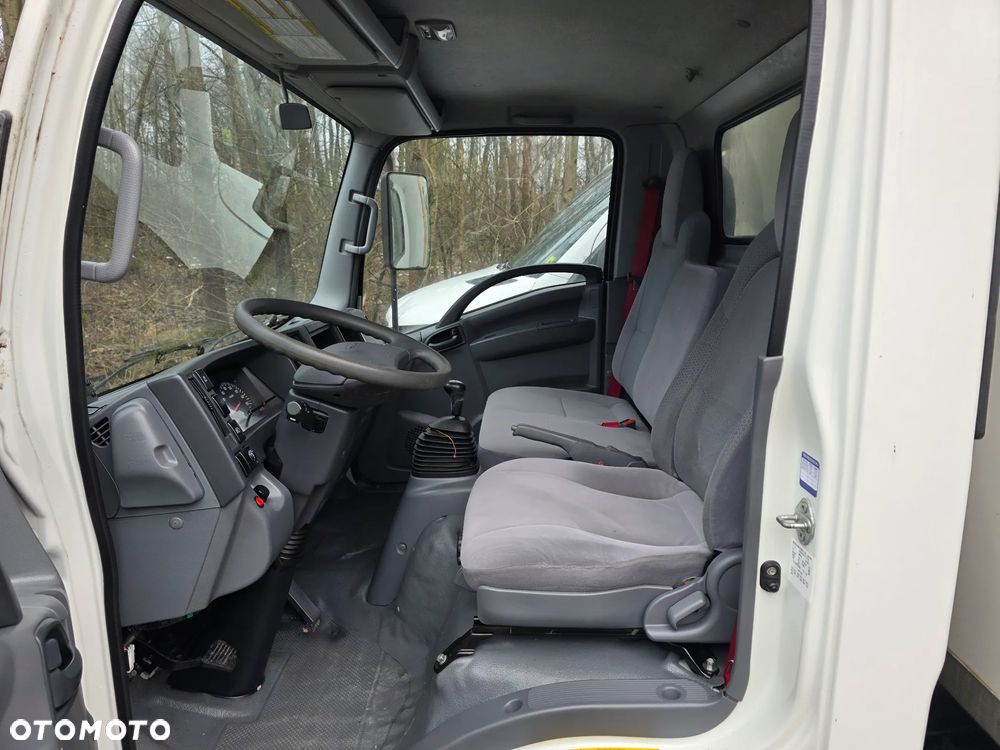 Isuzu N-L35 - 9