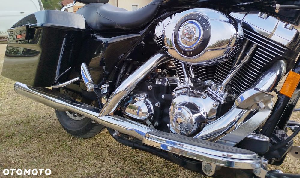 Harley-Davidson Touring Street Glide - 4