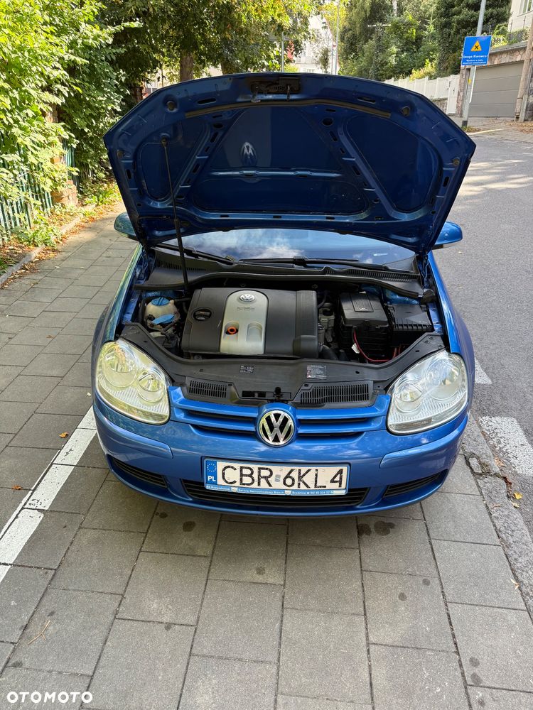 Volkswagen Golf - 6