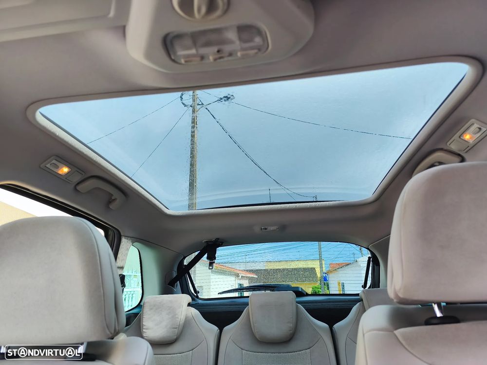 Citroën C4 Picasso 1.6 e-HDi FAP EGS6 Exclusive - 14